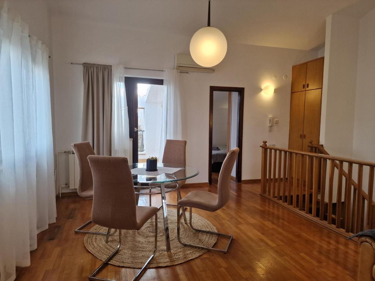 Apartments Katarina - New Renovated Ровинь Экстерьер фото