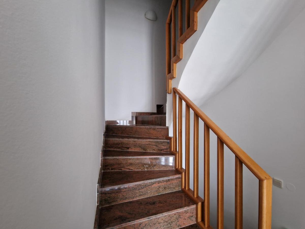 Apartments Katarina - New Renovated Ровинь Экстерьер фото
