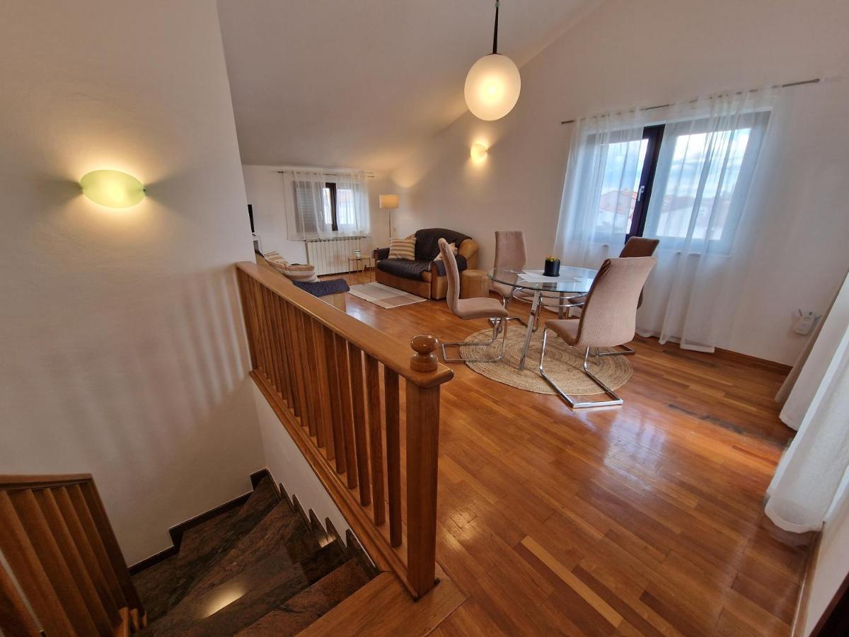 Apartments Katarina - New Renovated Ровинь Экстерьер фото
