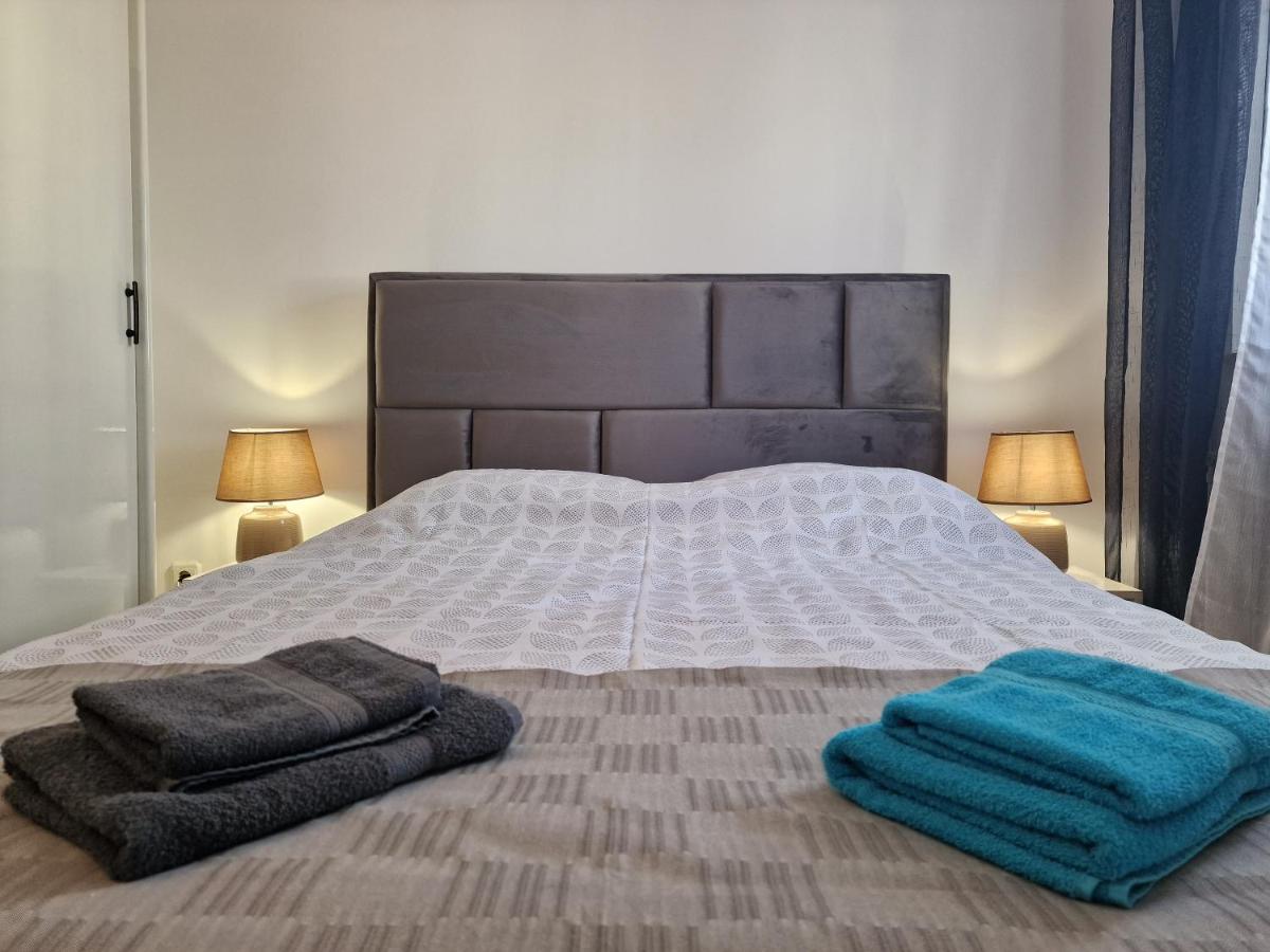 Apartments Katarina - New Renovated Ровинь Экстерьер фото